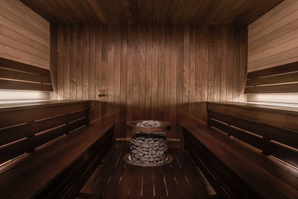Grundlegende Verhaltensregeln in der Sauna worauf du achten solltest